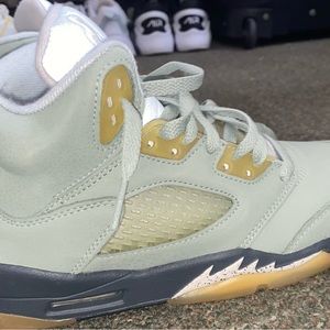 Air Jordan 5 Retro Jade Horizon Size 4.5Y